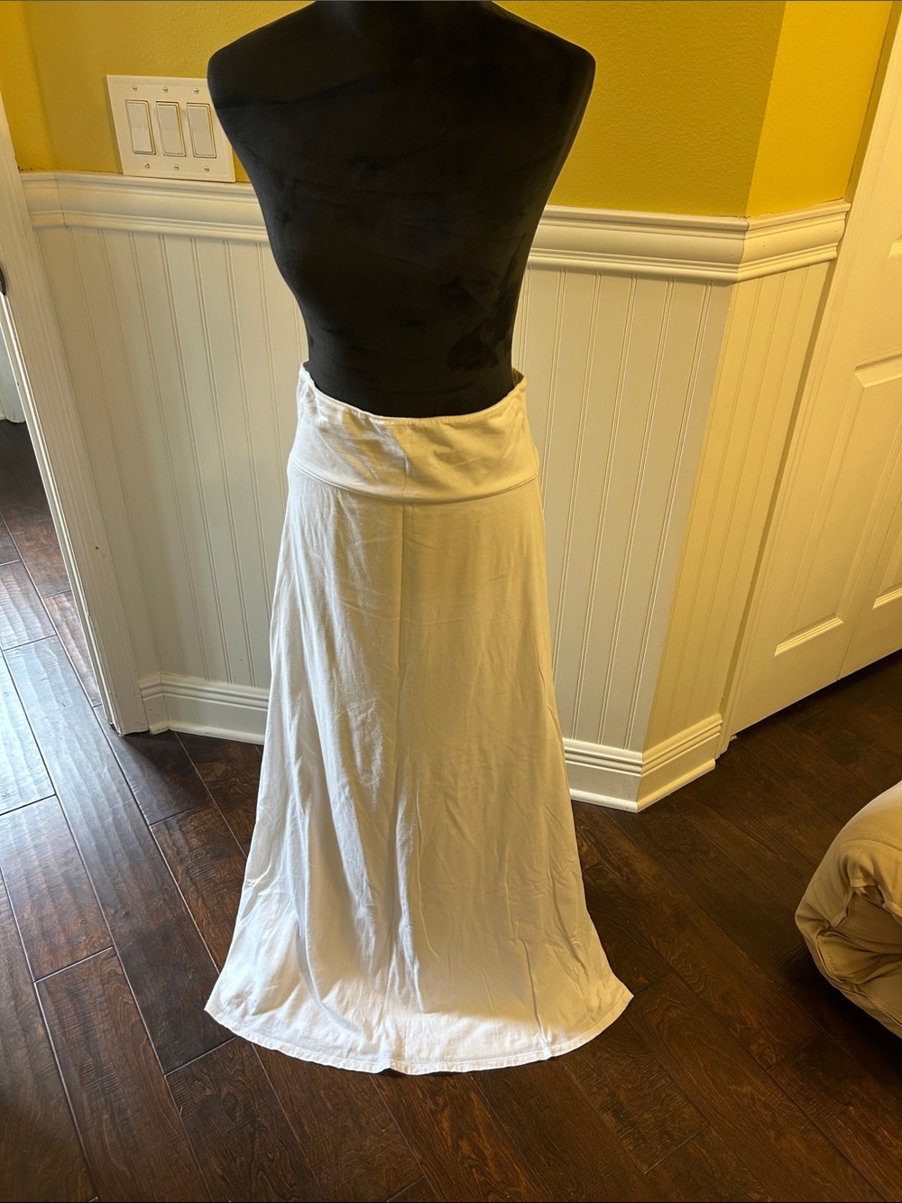 Women's White Maxi Skirt - Casual Flared A-Line